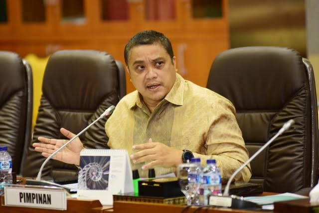 Penghapusan Rekrutmen CPNS Guru, Dede Yusuf : Pengkhianatan Pengabdian